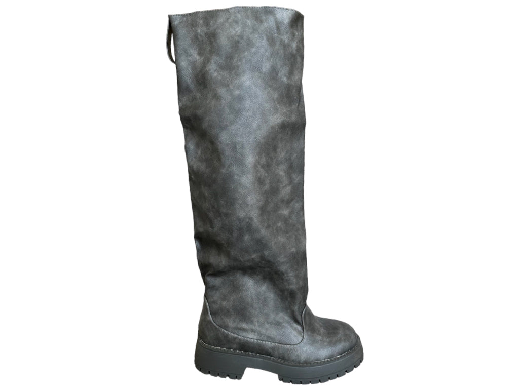ARIANA GRIS