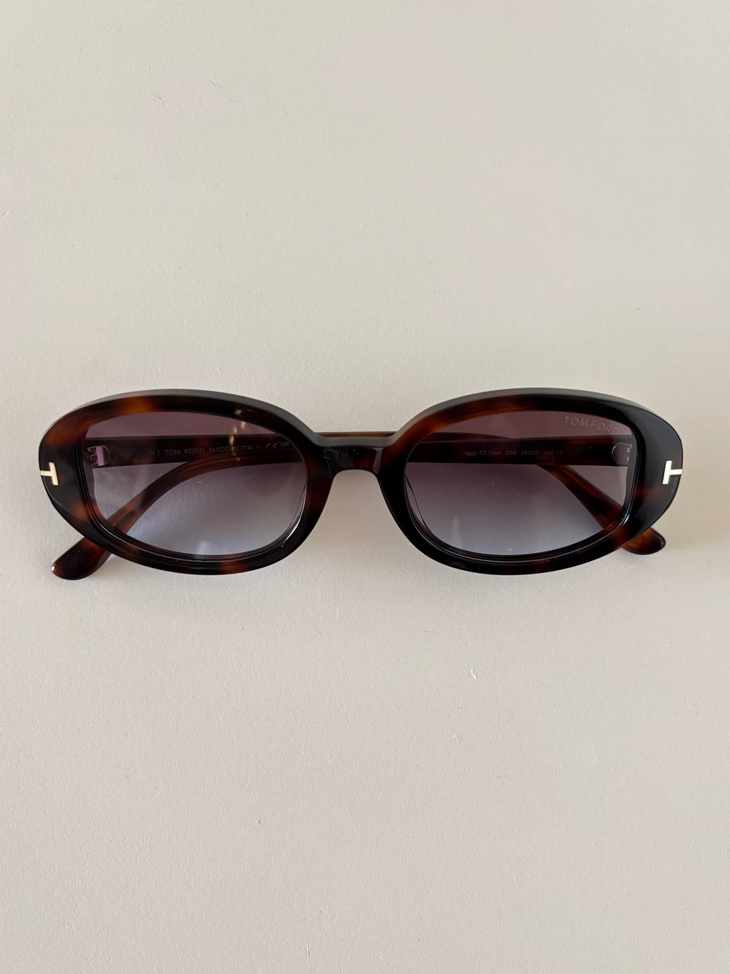 Tom Ford Ovalado Clásico