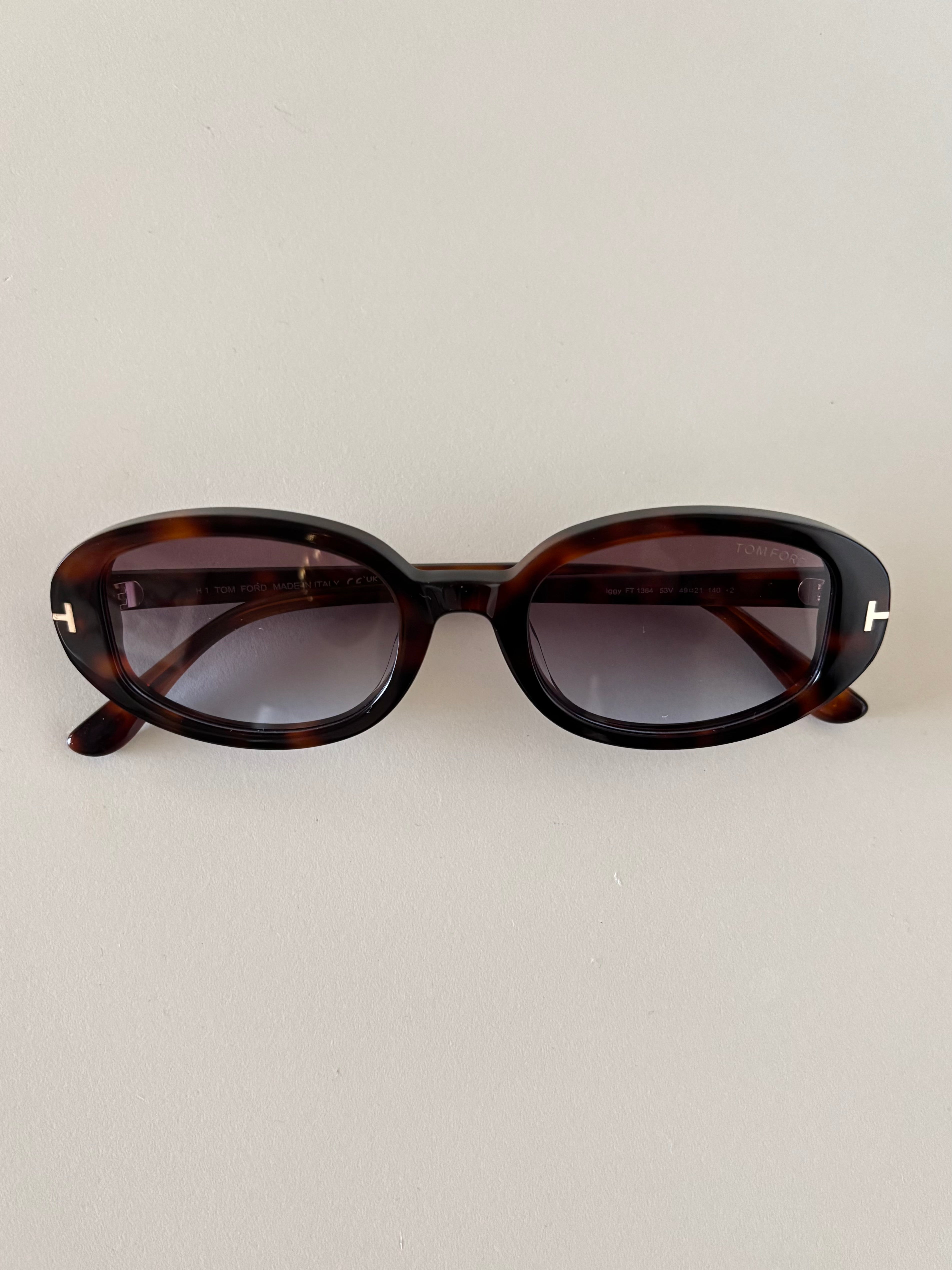 Tom Ford Ovalado Clásico