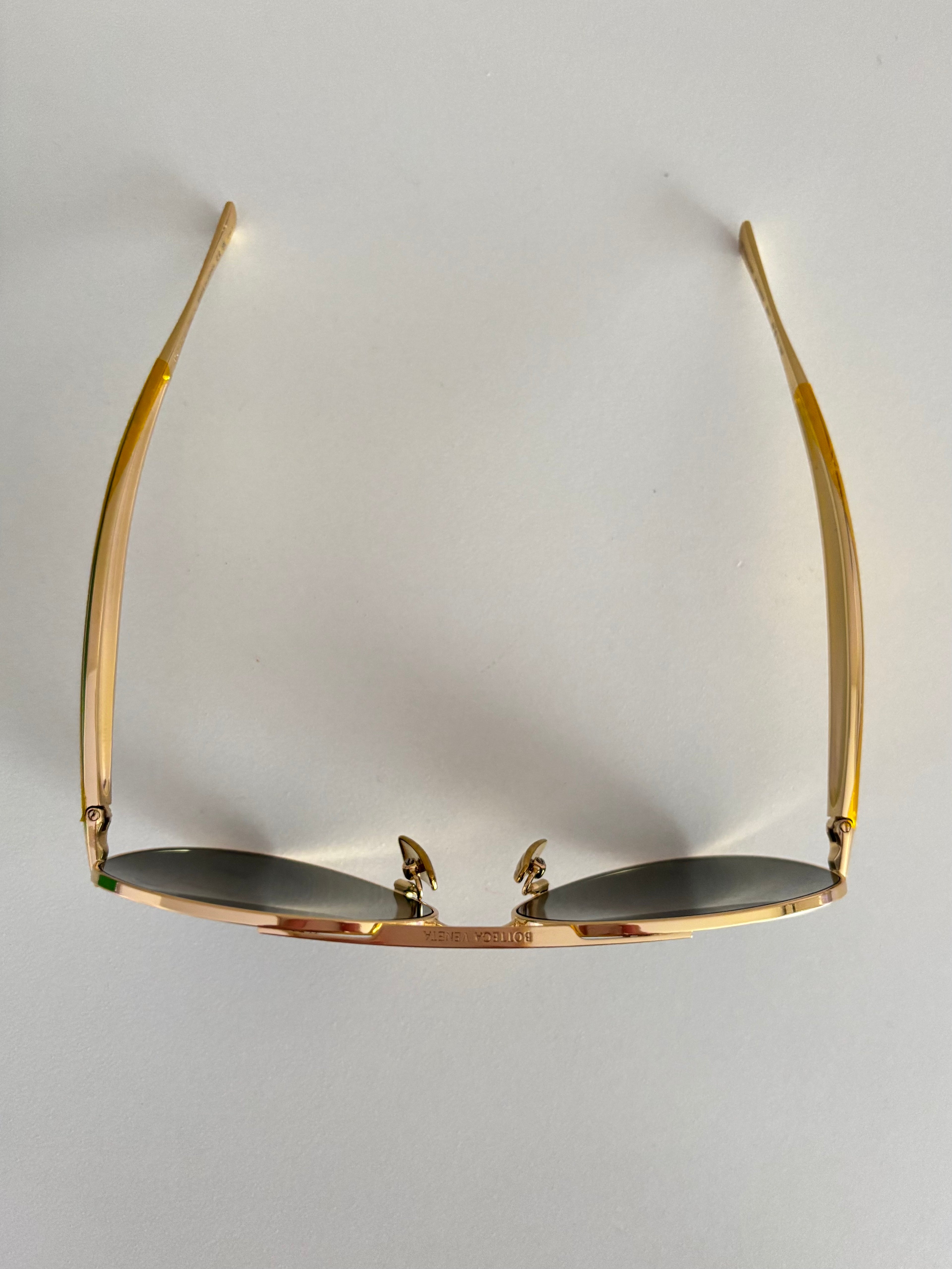 Bottega Lentes Aviator Sardine