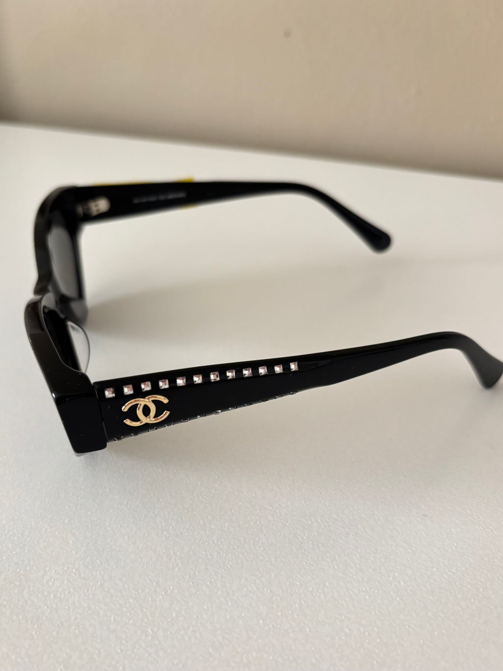 Chanel Cat-Eye Slim Negro