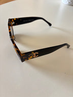 Chanel lentes rectangulares café