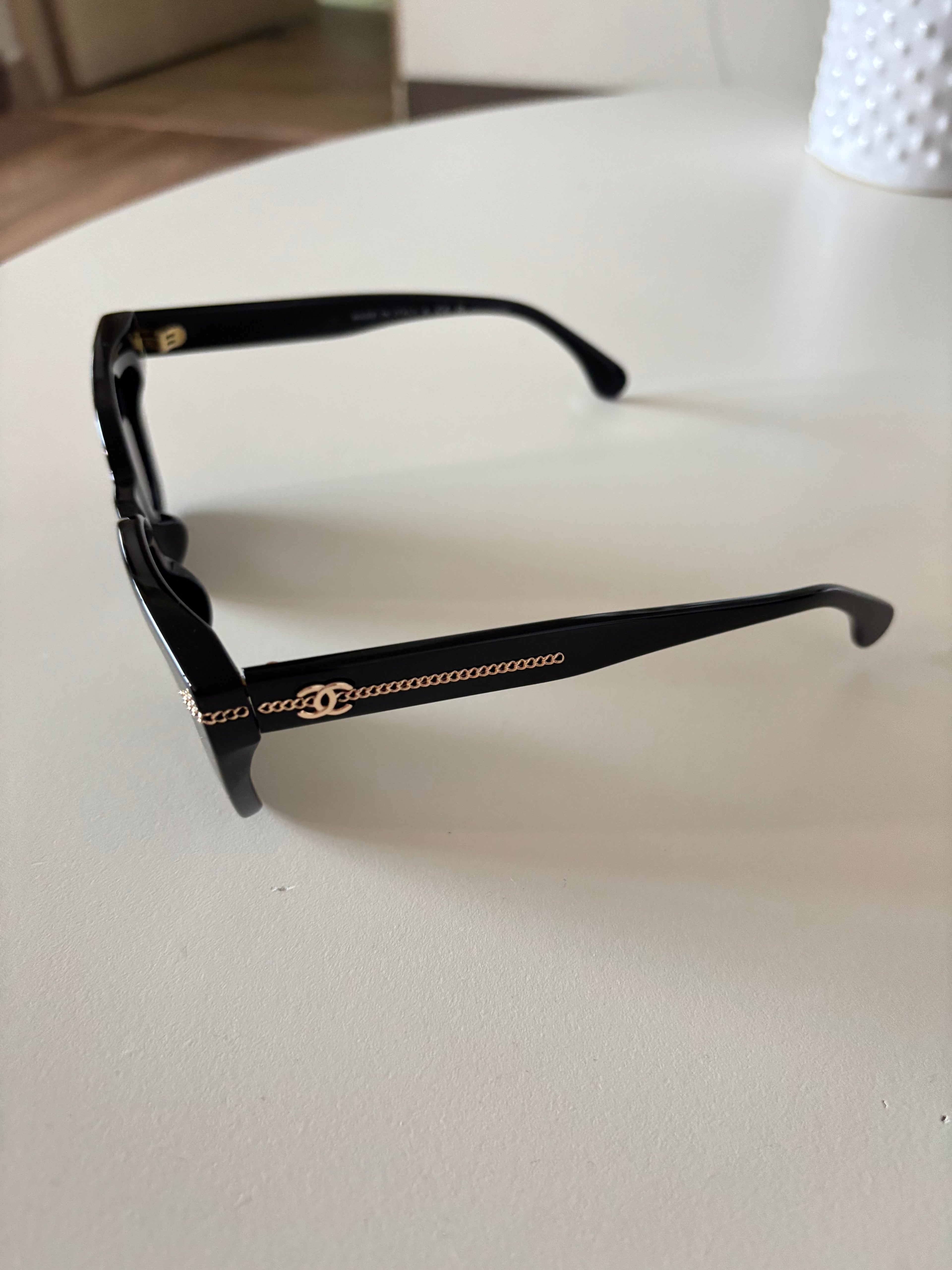 Chanel Cat Eye Negro