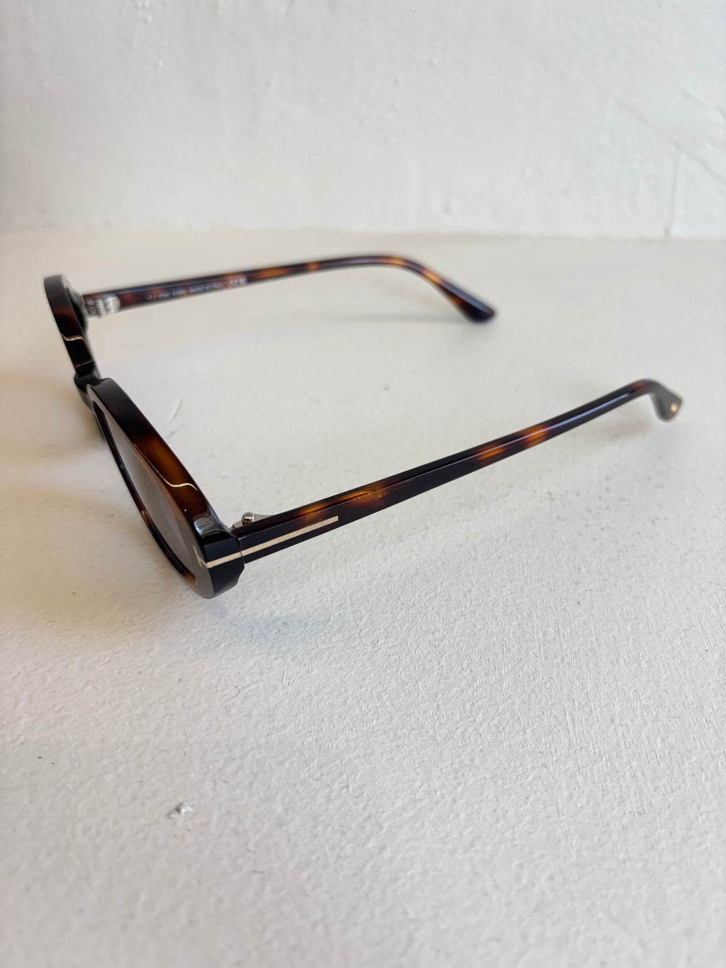 Tom Ford Ovalado Clásico