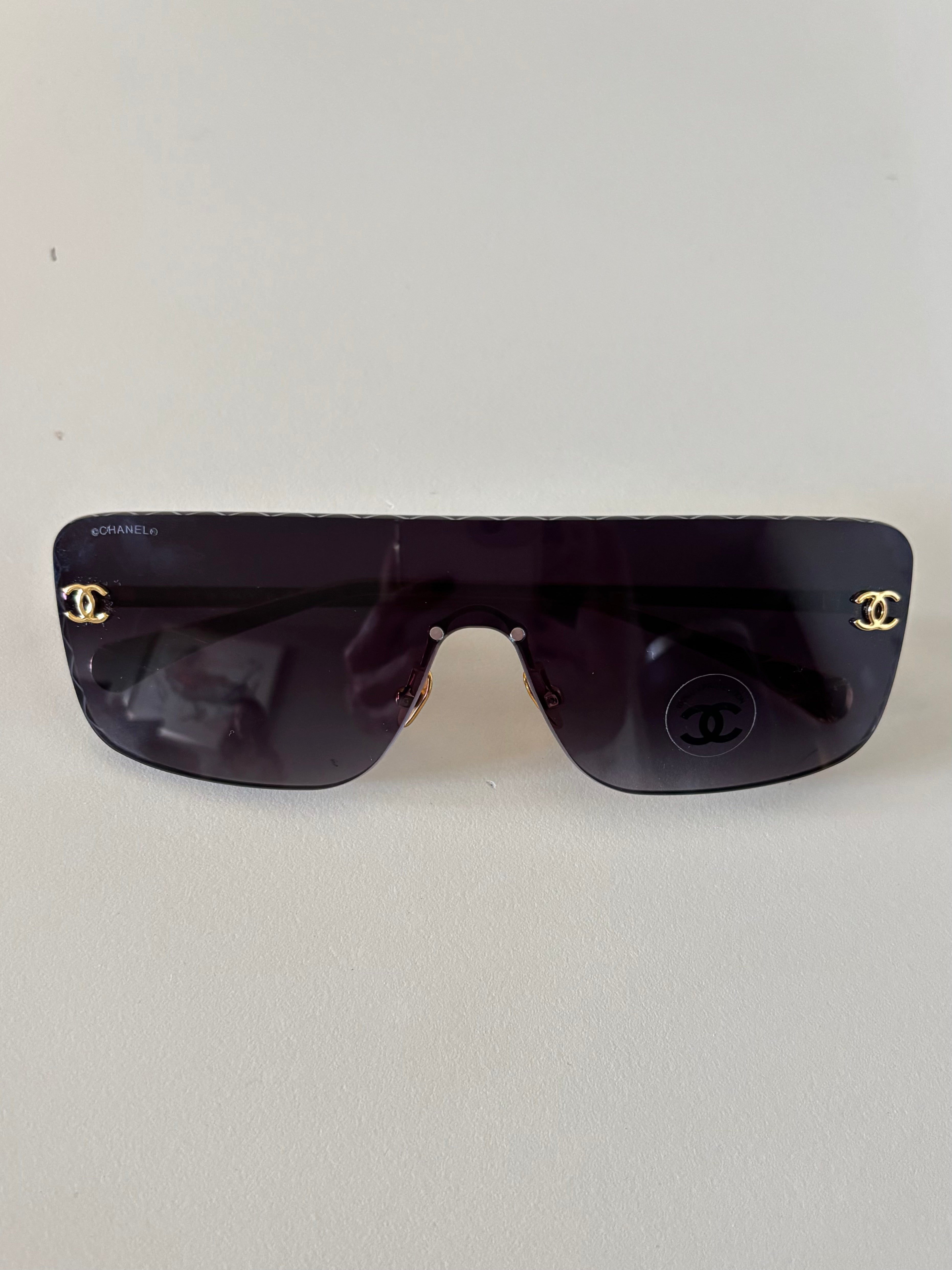 Chanel Shield / visor oversized