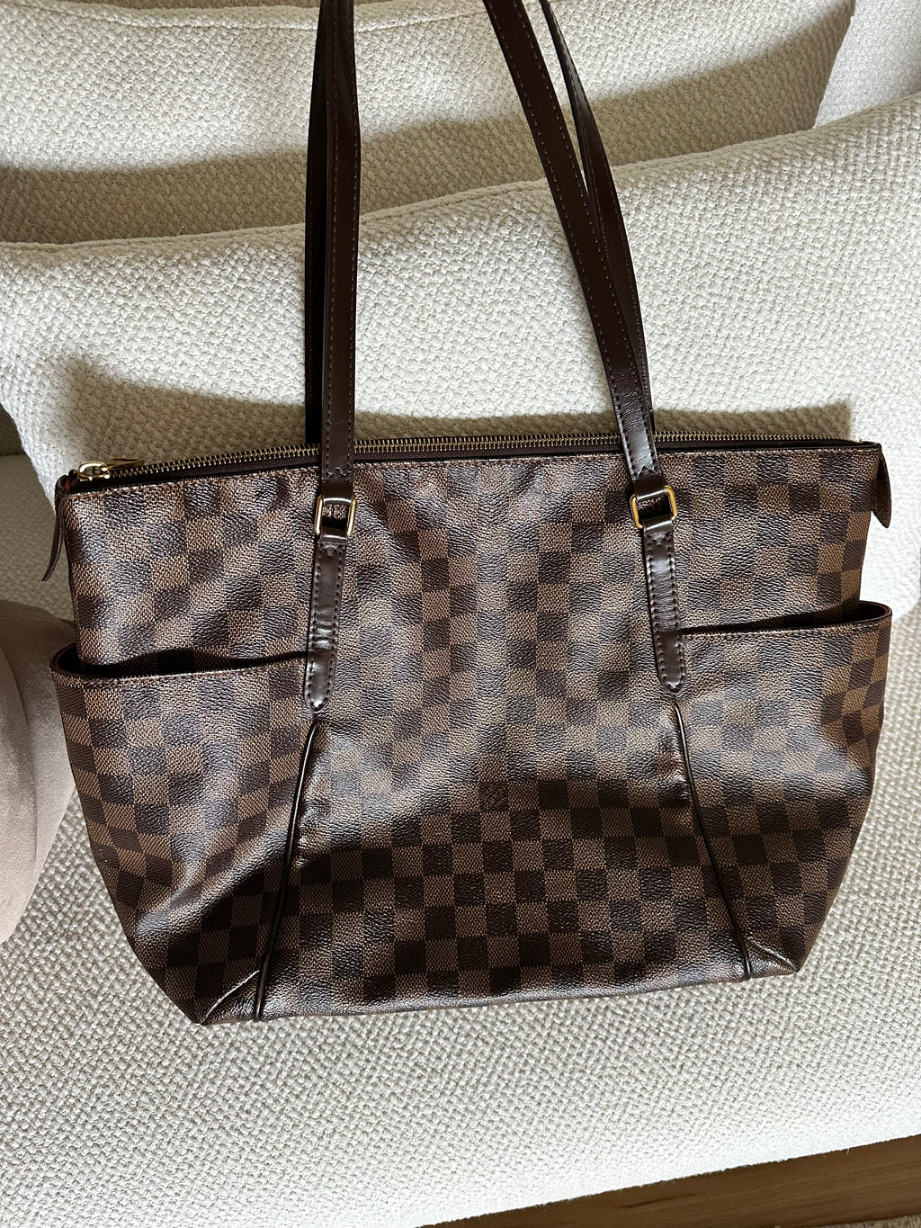 LV tote totally MM