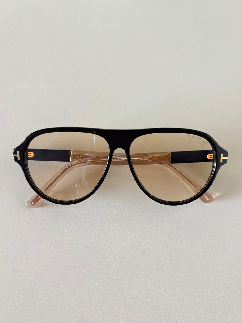 Tom Ford lentes aviator fotosensibles
