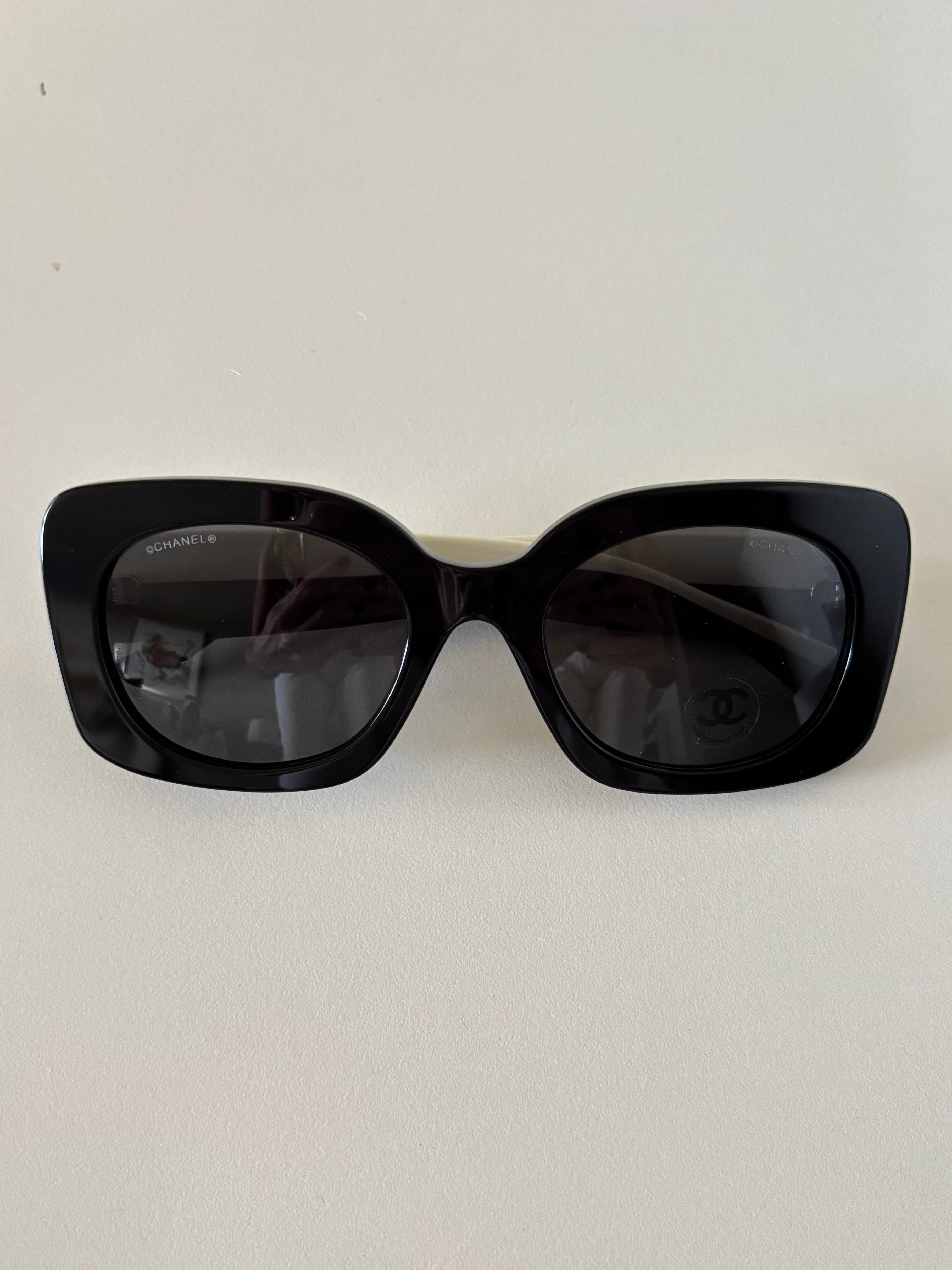 Chanel oversized / soft square