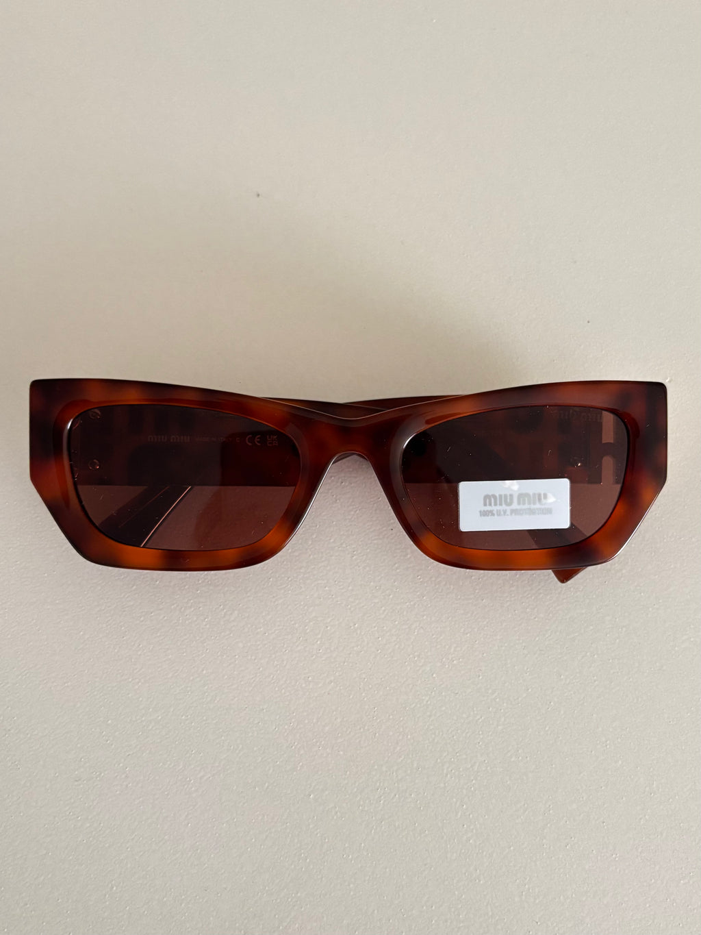 Miu Miu Rectangular Slim Havana Red
